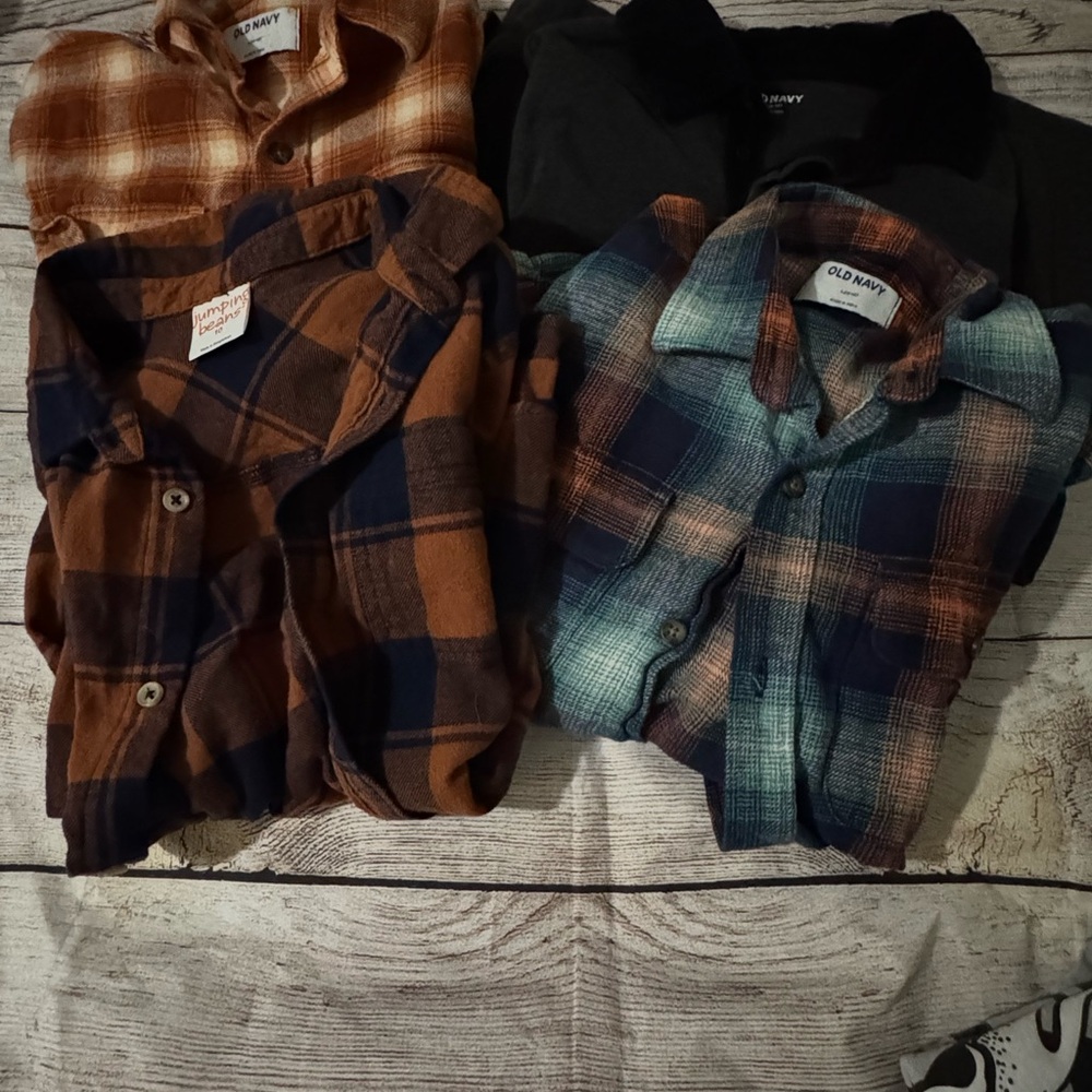 Bundle of 4 long sleeves boys 10-12